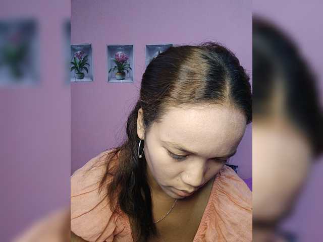 Vaninah live cam on BongaCams