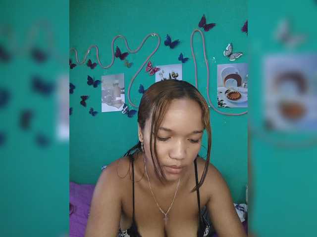 Vaninah live cam on BongaCams