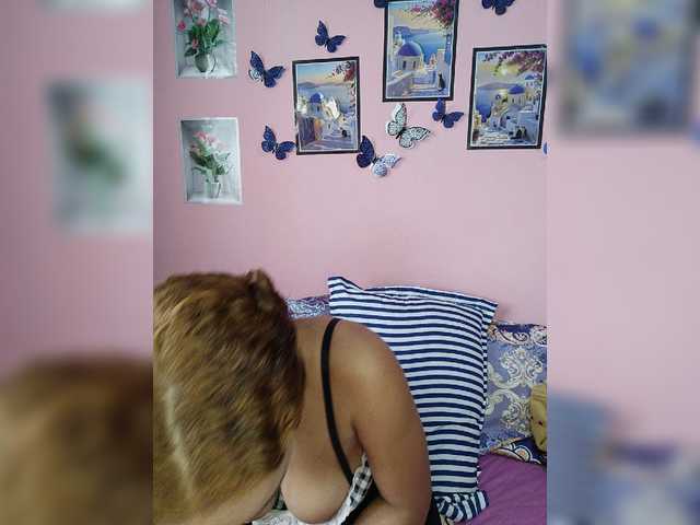 Vaninah live cam on BongaCams