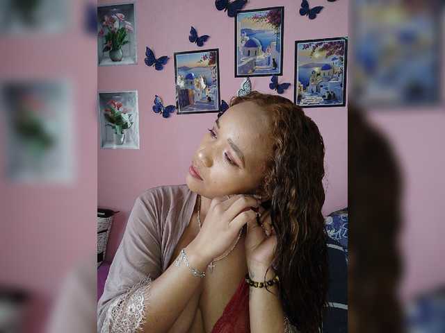 Vaninah live cam on BongaCams