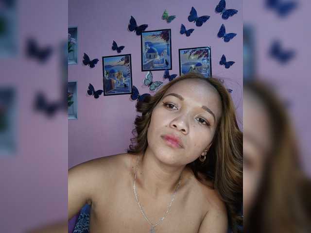 Vaninah live cam on BongaCams