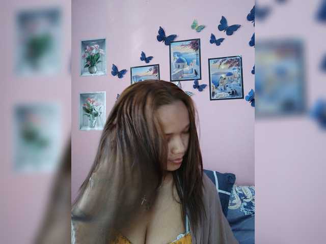 Vaninah live cam on BongaCams
