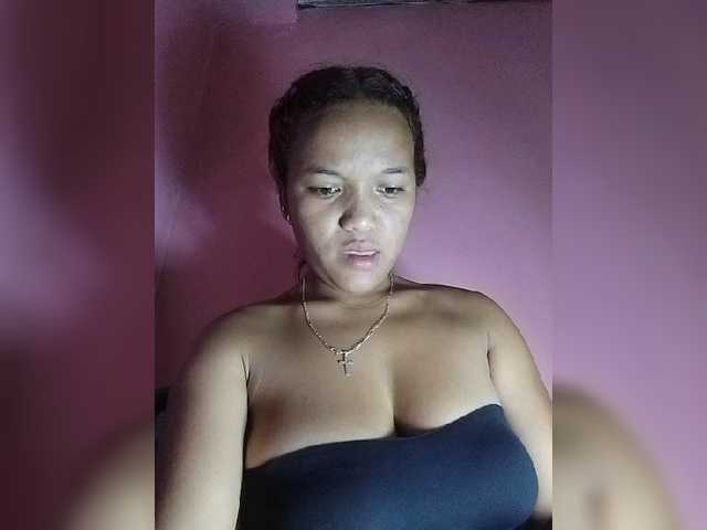 Vaninah live cam on BongaCams