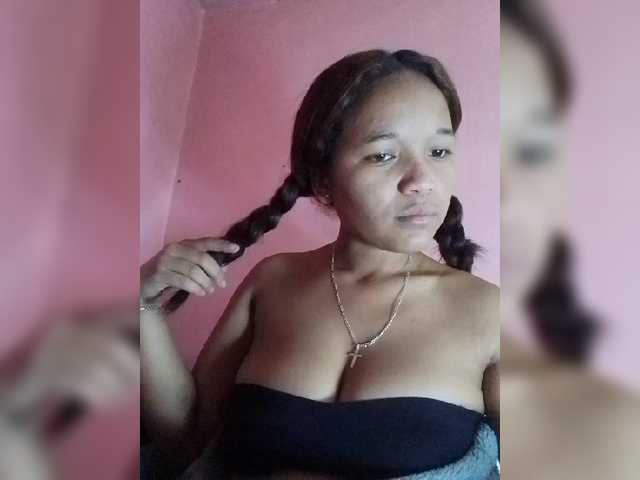 Vaninah live cam on BongaCams