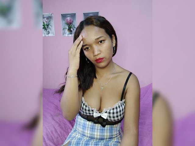 Vaninah live cam on BongaCams