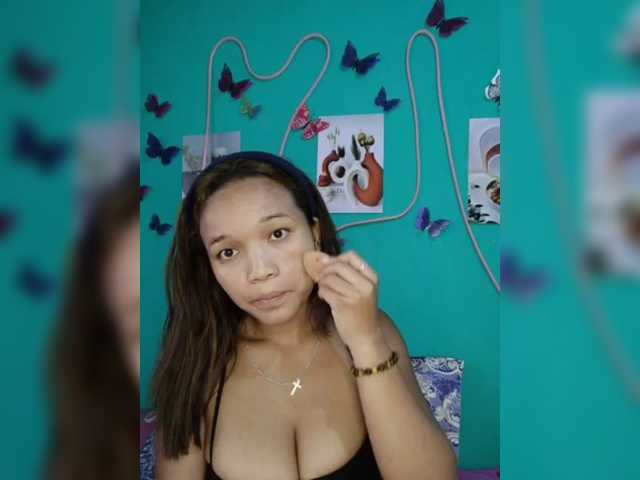 Vaninah live cam on BongaCams
