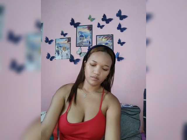 Vaninah live cam on BongaCams