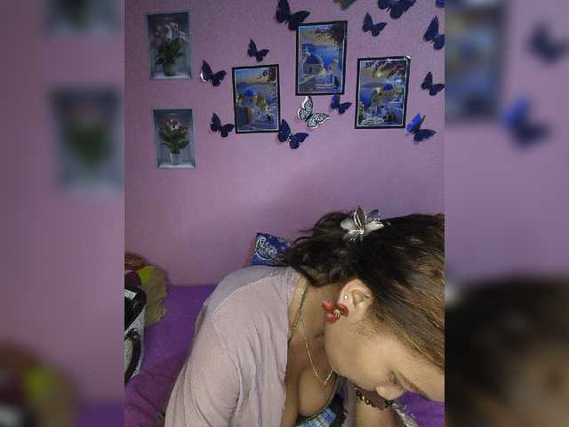 Vaninah live cam on BongaCams