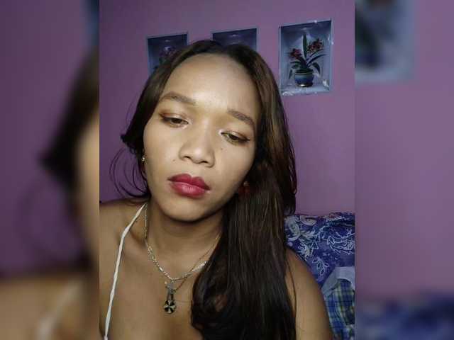 Vaninah live cam on BongaCams