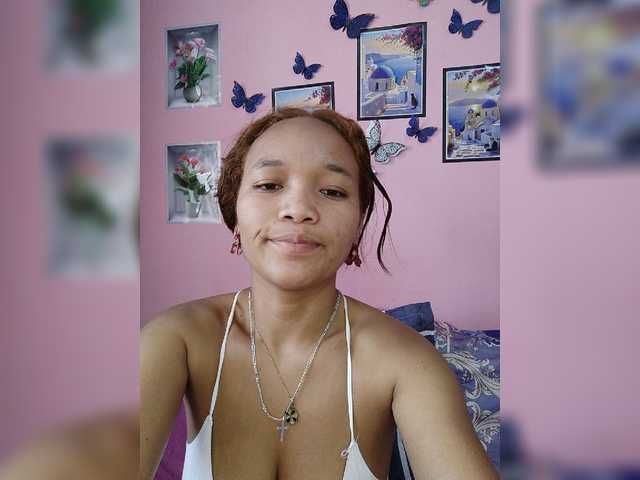 Vaninah live cam on BongaCams