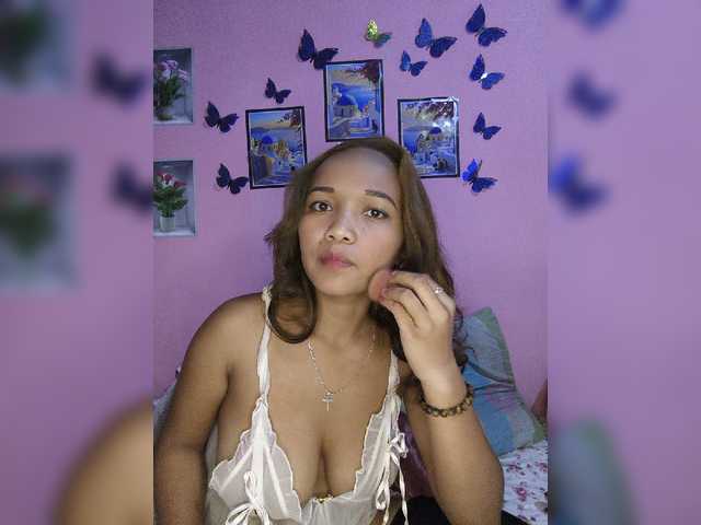 Vaninah live cam on BongaCams