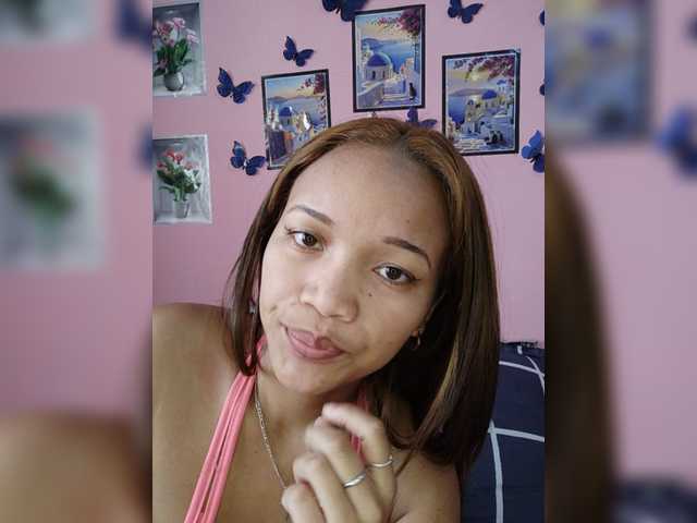Vaninah live cam on BongaCams