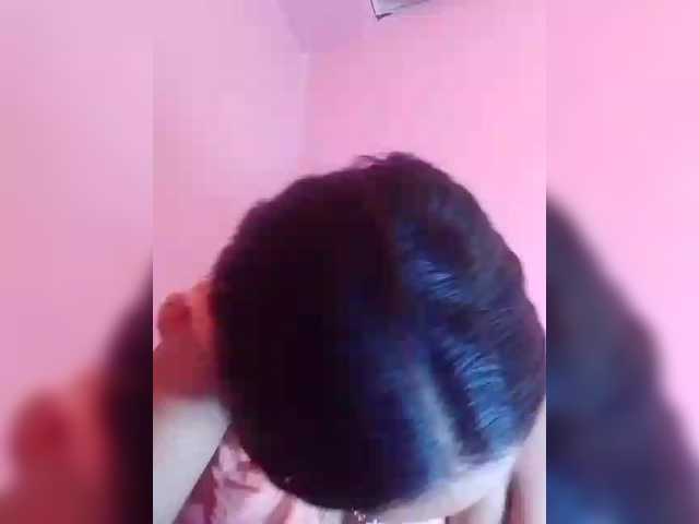 Vaninah's BongaCams show and profile