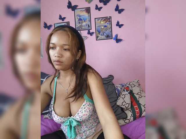Vaninah live cam on BongaCams