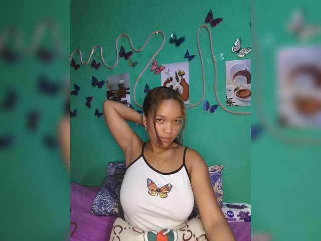 Vaninah live cam on BongaCams