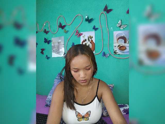 Vaninah live cam on BongaCams
