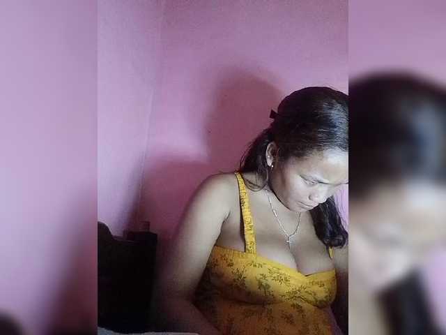 Vaninah live cam on BongaCams
