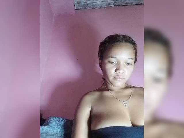 Vaninah live cam on BongaCams