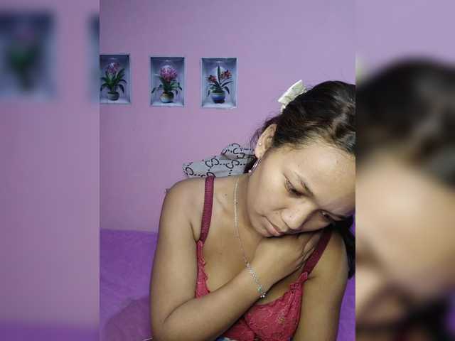 Vaninah live cam on BongaCams