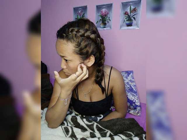 Vaninah live cam on BongaCams