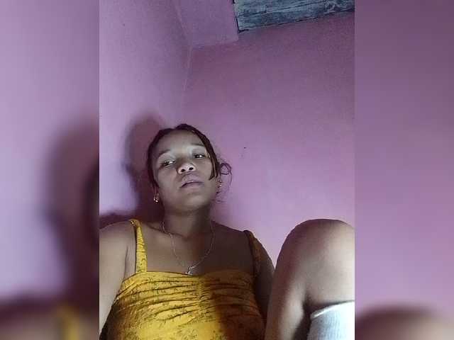 Vaninah live cam on BongaCams