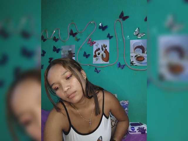 Vaninah live cam on BongaCams