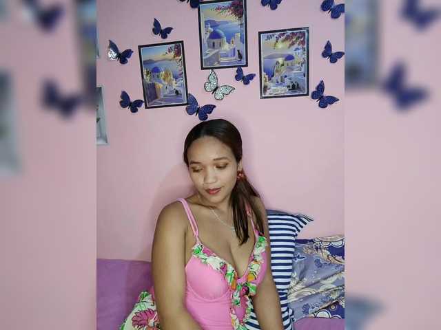 Vaninah live cam on BongaCams