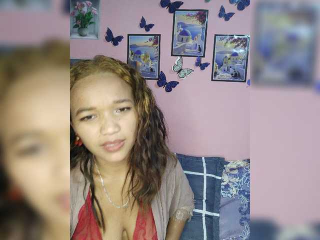 Vaninah live cam on BongaCams