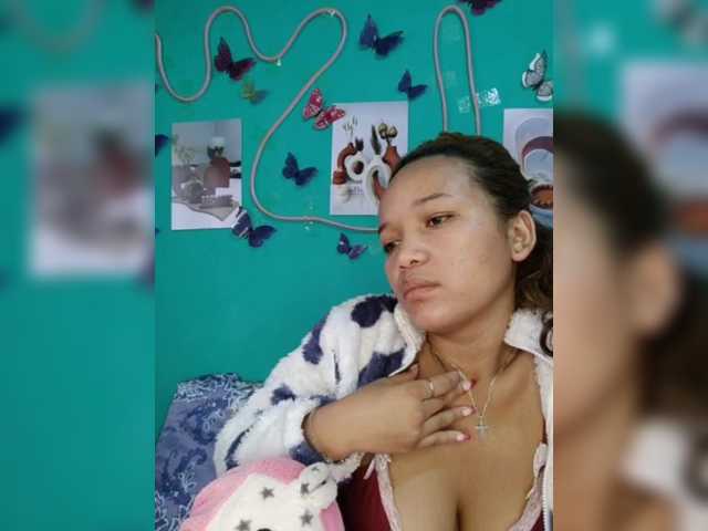 Vaninah live cam on BongaCams