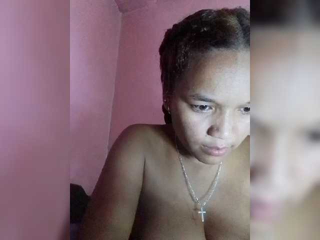 Vaninah live cam on BongaCams