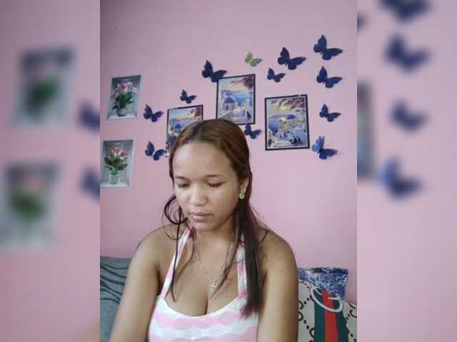 Vaninah live cam on BongaCams
