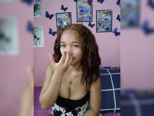Vaninah live cam on BongaCams