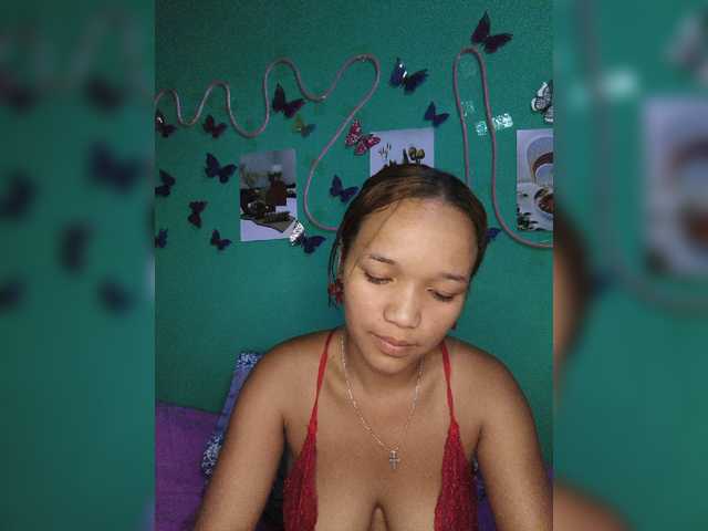 Vaninah live cam on BongaCams