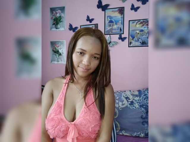 Vaninah live cam on BongaCams