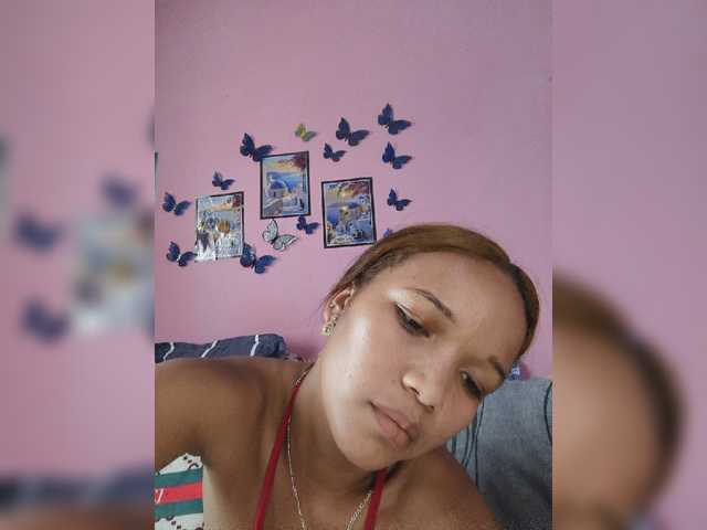 Vaninah live cam on BongaCams