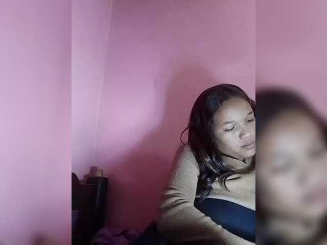 Vaninah live cam on BongaCams