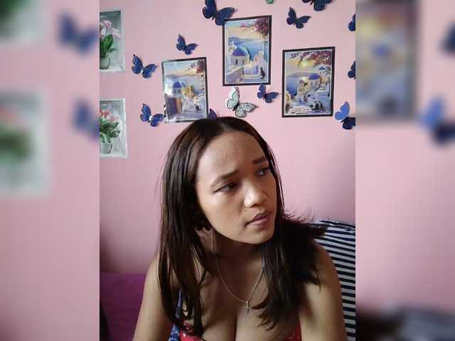 Vaninah live cam on BongaCams