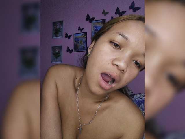 Vaninah live cam on BongaCams