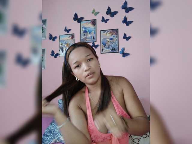 Vaninah live cam on BongaCams