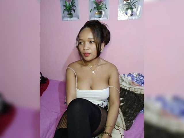 Vaninah live cam on BongaCams