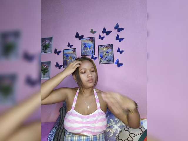 Vaninah live cam on BongaCams