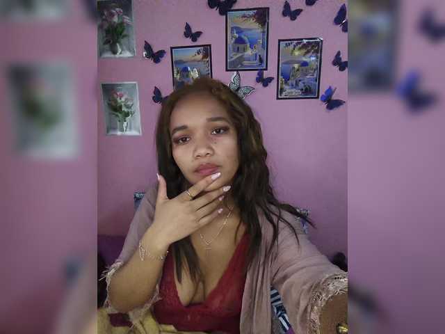 Vaninah live cam on BongaCams