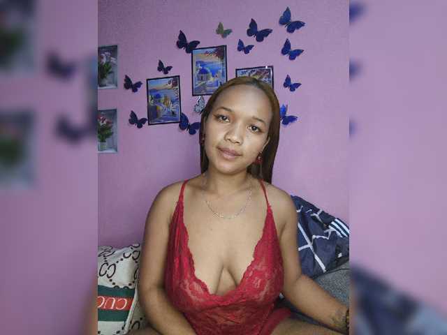 Vaninah live cam on BongaCams