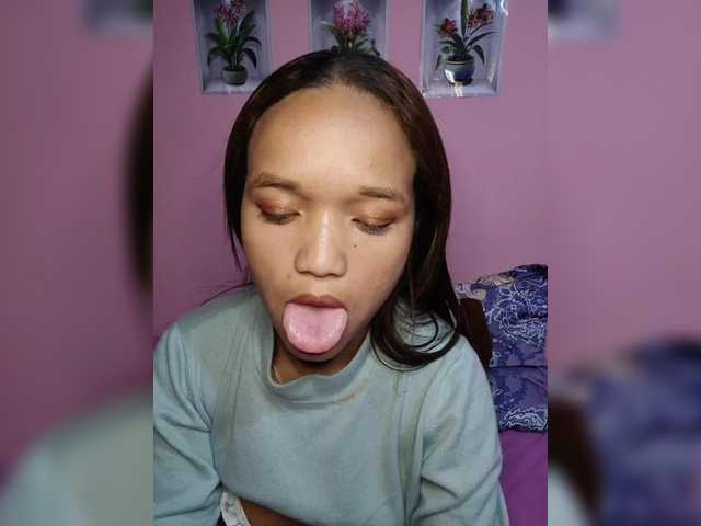 Vaninah live cam on BongaCams