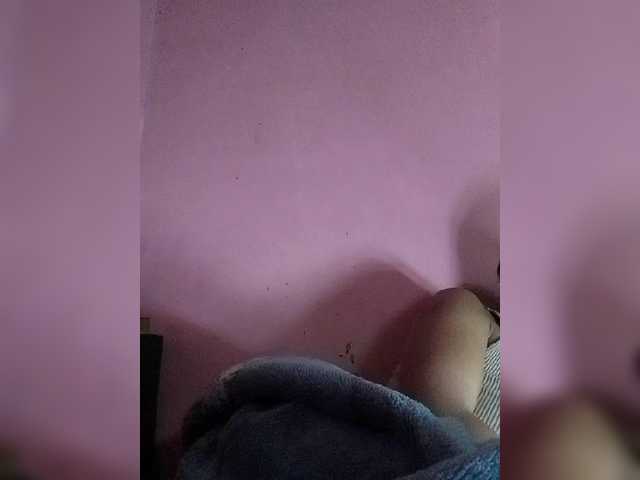 Vaninah live cam on BongaCams