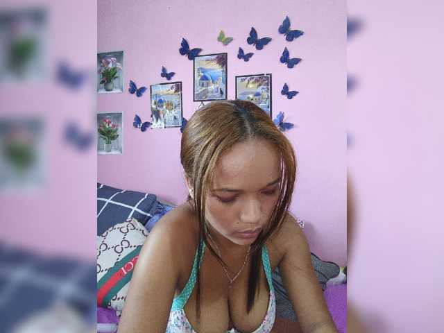 Vaninah live cam on BongaCams