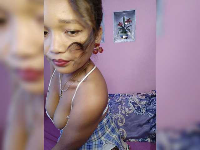 Vaninah live cam on BongaCams