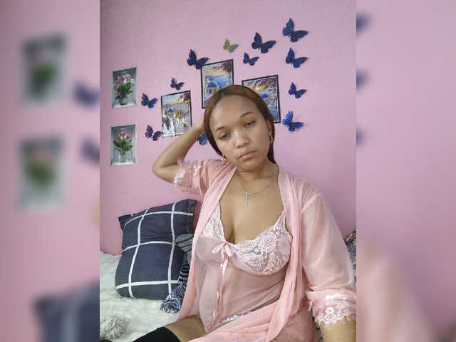 Vaninah live cam on BongaCams