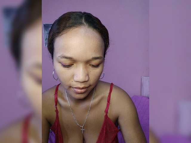 Vaninah live cam on BongaCams