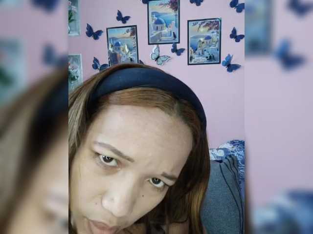 Vaninah live cam on BongaCams
